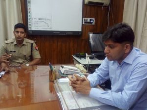झांसी जिले के नवागंतुक SSP ने चार्ज ग्रहण सोनी न्यूज़ झांसी जिले के नवागंतुक SSP ने चार्ज ग्रहण