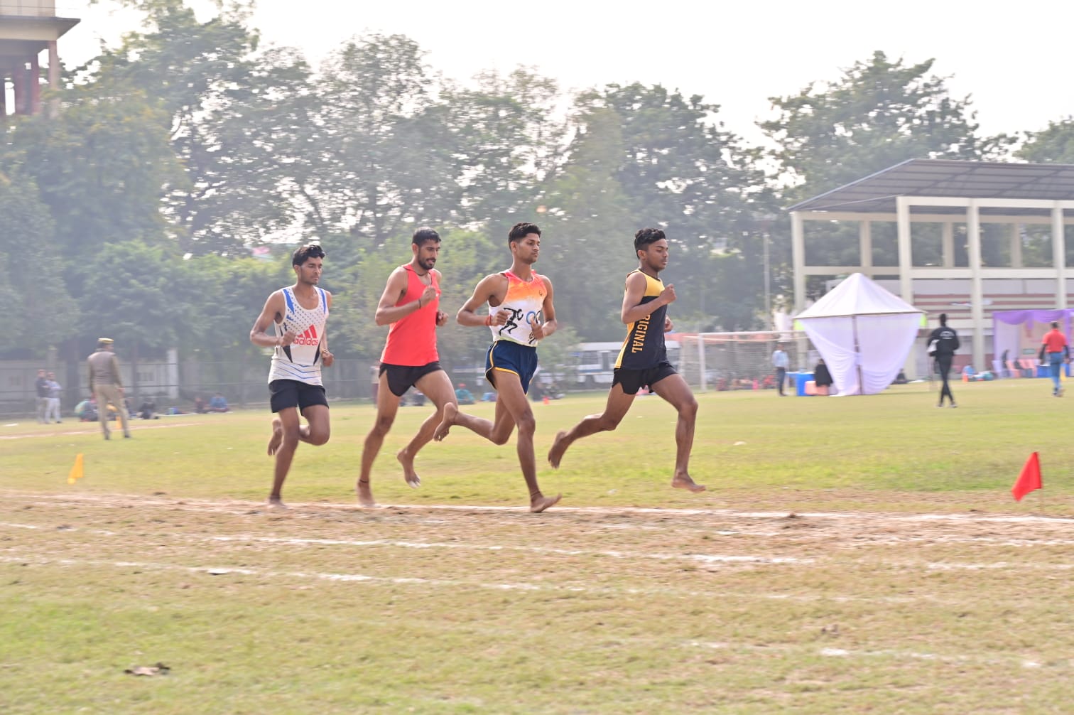 ग्रामीण खेल प्रतियोगिता के अंतर्गत एथलेटिक्स की विभिन्न स्पर्धाओं का किया गया आयोजन