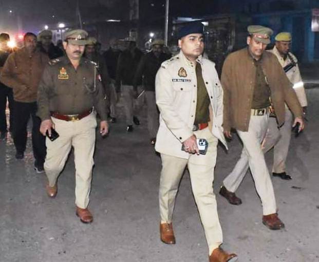 गणतंत्र दिवस के चलते SP ने कालपी नगर की सड़कों में निकाला रूटमार्च, कराया सुरक्षा का एहसास सोनी न्यूज़