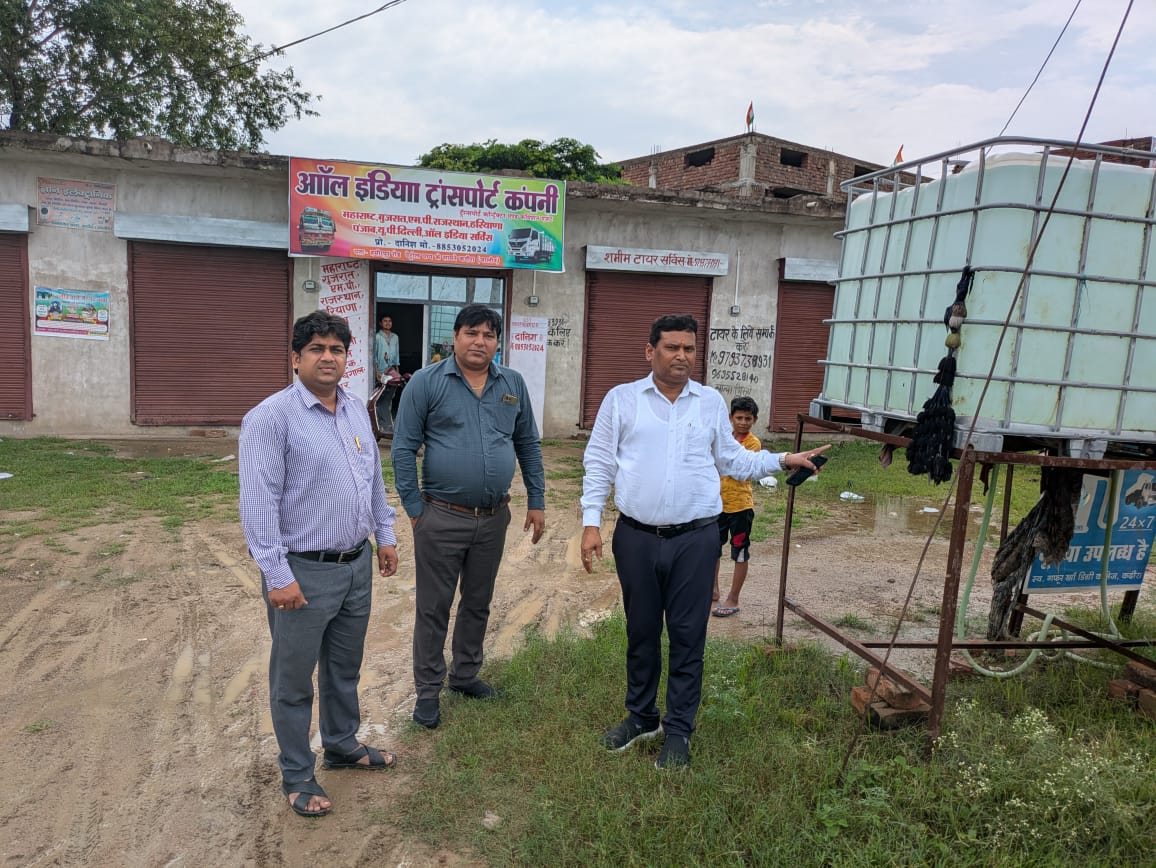 हाईवे पर स्थित यूरिया पंपों की संयुक्त छापेमारी, 7 संचालकों को नोटिस, 6 के भरे गए सैंपल