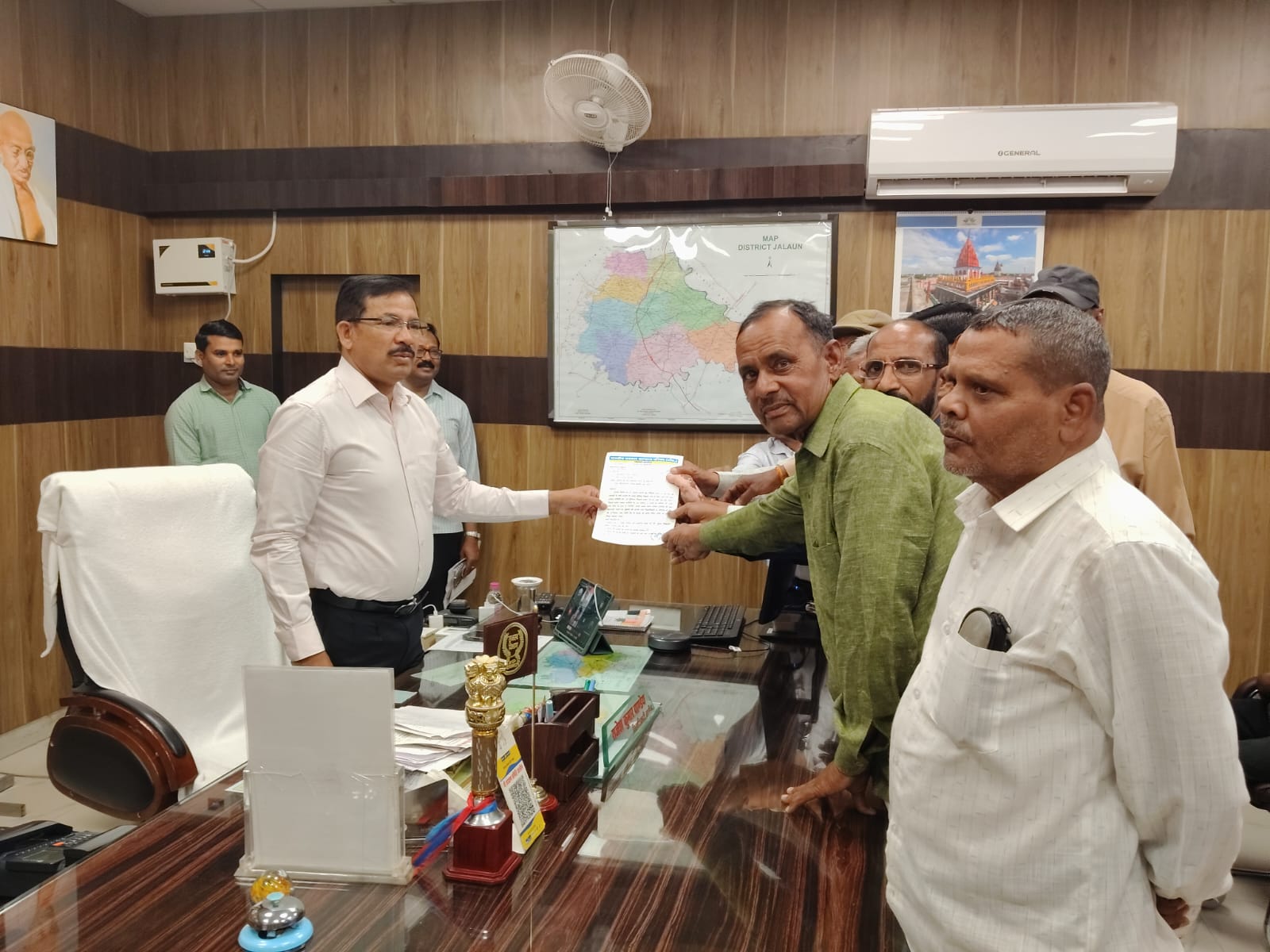 पत्रकारों की सुरक्षा को लेकर उठी आवाज, 10 सूत्रीय मांगों का ज्ञापन राष्ट्रपति के नाम भेजा