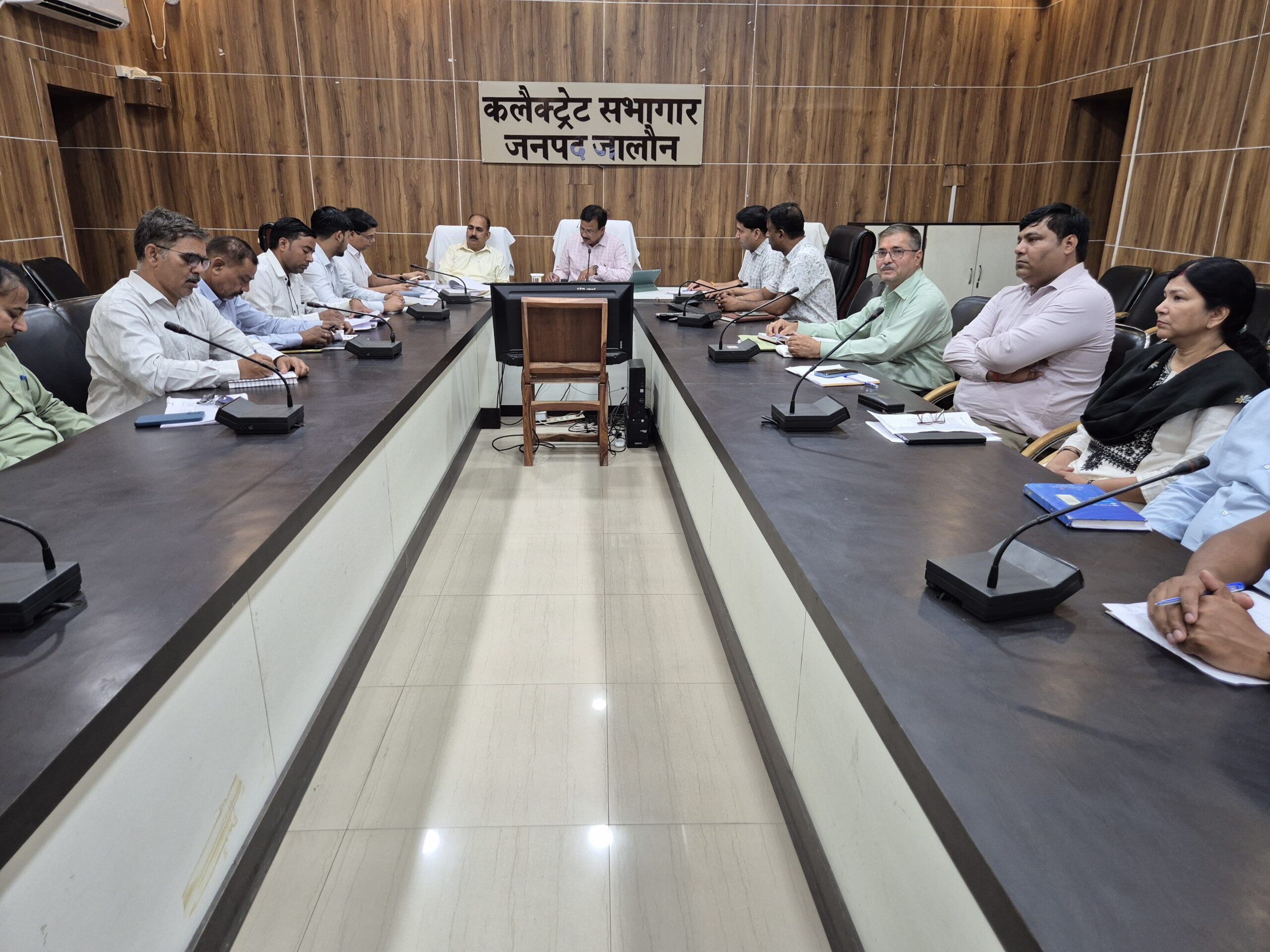 स्वयं सहायता समूहों से बदलेगी ग्रामीण महिलाओं की तस्वीर-डीएम