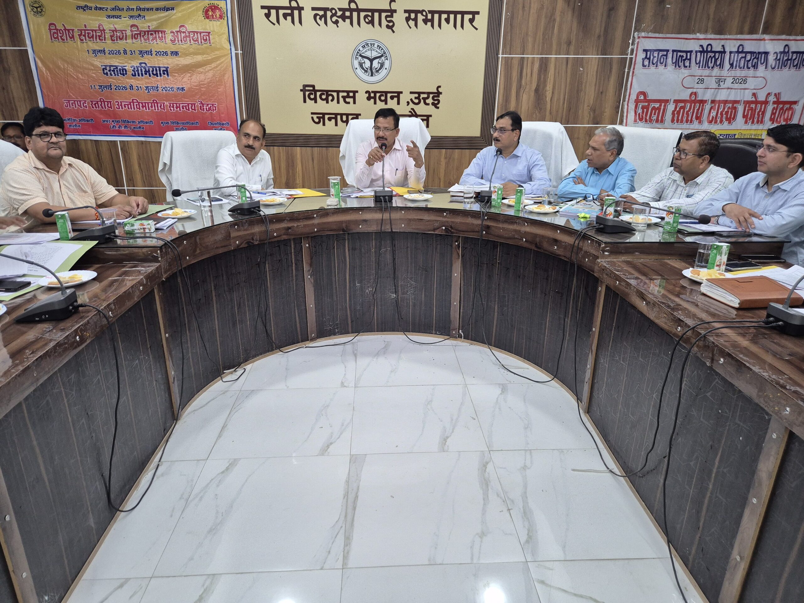 स्वास्थ्य सेवाओं में लापरवाही बर्दाश्त नहीं, प्रत्येक स्वास्थ्य केंद्र पर दिखना चाहिए सुधार का प्रभाव – जिलाधिकारी