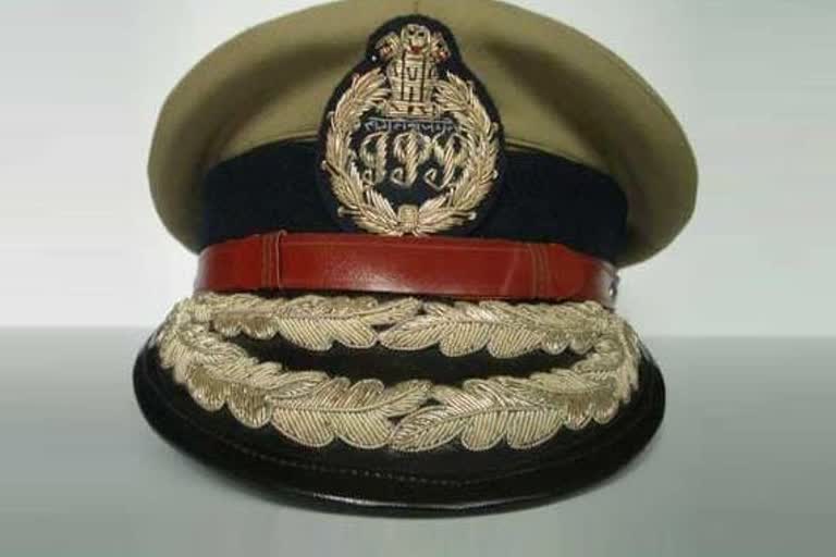 UP मे कानून व्यवस्था को लेकर हुआ बड़ा फेरबदल,20 IPS के किये गये तबादले,कई जिलों के बदल गये पुलिस अधीक्षक
