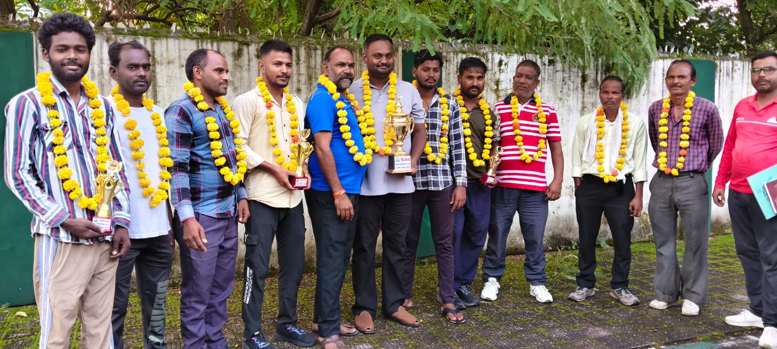 खेल प्रतियोगिताओं में सफाई कर्मचारियों ने दिखाया दमखम, उत्कृष्ट प्रदर्शन करने वाले प्रतिभागियों का हुआ सम्मान